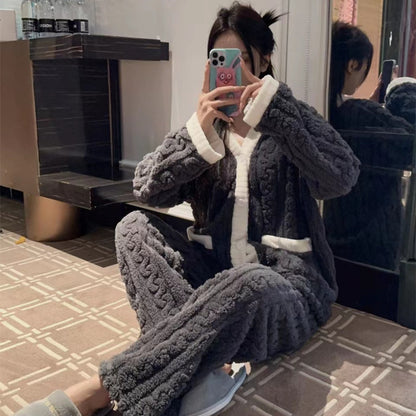 A Autumn and winter pajamas women's high-value fleece thickened can be worn outside loose Korean version of student coral fleece suit loungewear