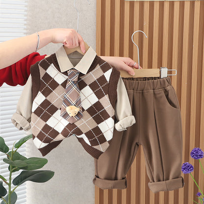 A Autumn and winter new men's and women's sweaters and vests three-piece set 1-3 years old children's foreign clothes children's set