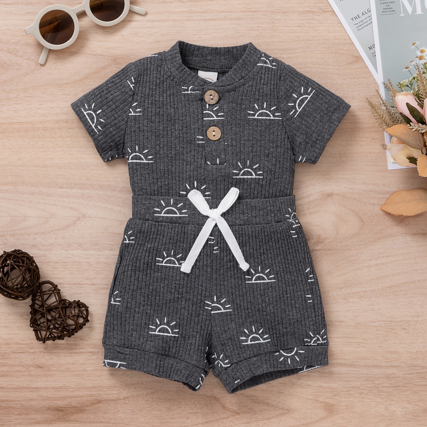 Bao Bao summer baby boy two-piece set pit strip sun printed stand collar short sleeve bag fart suit shorts set 0.15