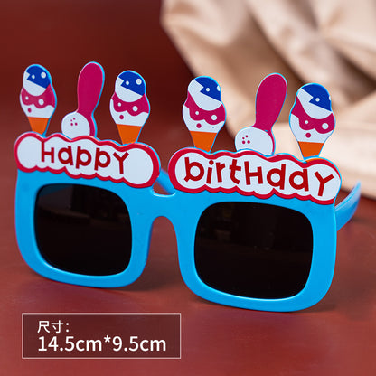 A little red book with little daisy glasses birthday party photo props online celebrity creative funny children&#039;s birthday glasses.