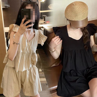 A maternity suit, small French small fly-sleeved top, age-reducing and thin shirt, shorts, summer new two-piece set trendy