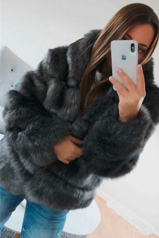 A Amazon lady autumn and winter thickened warm fluffy jacket long sleeve hat imitation rabbit fur jacket