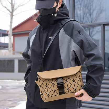 A diamond messenger bag design sense fashion trend Ruiying, small bag men's bag small square bag Korean version of the new shoulder bag tide