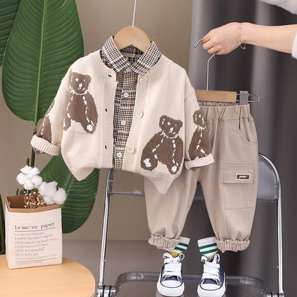 A Children's shirt sweater set New Korean version of children's cartoon autumn clothes baby long-sleeved jacket three-piece set