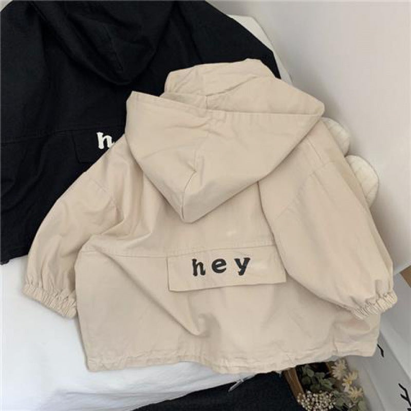 A-day Korean~ high-quality Korean fan children's alphabet hooded trench coat for boys and girls, handsome jacket for boys and girls, spring and autumn clothes, trendy children