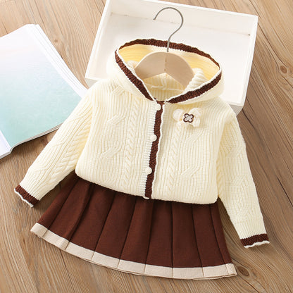 A girls sweater set autumn and winter new Korean version of foreign style baby girl fashionable knitted hooded cardigan two-piece set