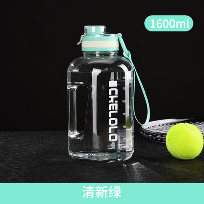 Una taza de agua de gran capacidad de verano con forma de cubo de una tonelada, tetera deportiva para fitness para hombres y mujeres, tetera de plástico para estudiantes, personalizada 