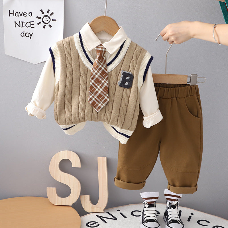 A Boys College style knitted vest with bow tie three-piece set, factory wholesale autumn set, foreign style fashionable model