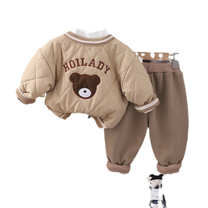 A boys winter suit, new foreign style baby cotton-padded clothes, thickened three-piece set, baby autumn and winter clothes to keep warm