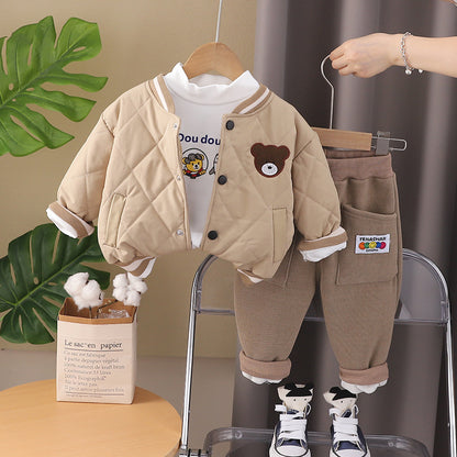 A boys winter suit, new foreign style baby cotton-padded clothes, thickened three-piece set, baby autumn and winter clothes to keep warm