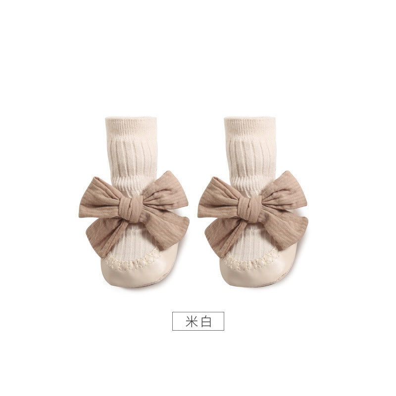 A autumn baby leather sole floor shoes and socks baby socks medium tube anti-drop Korean version bow princess socks toddler socks shoes