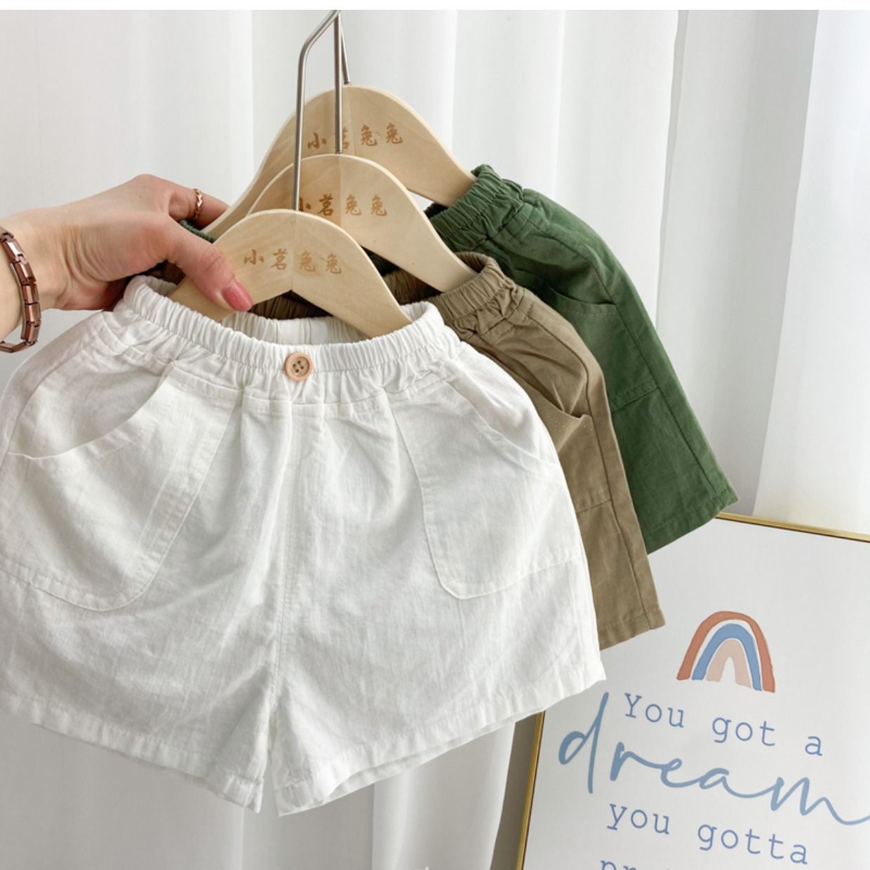 Pantalones cortos finos de algodón de verano para niños, pantalones casuales para niños, 2024 nuevos de algodón y lino para bebés, transpirables y extranjeros 