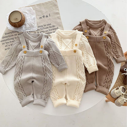 A baby Korean version autumn and winter new twist knitted overalls set boys and girls pullover sweater jumpsuit