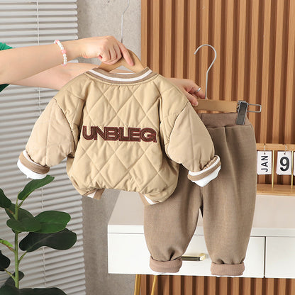 A Children's autumn and winter Korean version of the new sports jacket medium and large children's letter baseball jersey boys' stand-up collar jacket wholesale