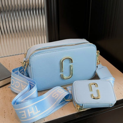 A foreign trade bag 2024 summer new shoulder messenger camera bag European and American contrasting color retro small square bag bag bag bag