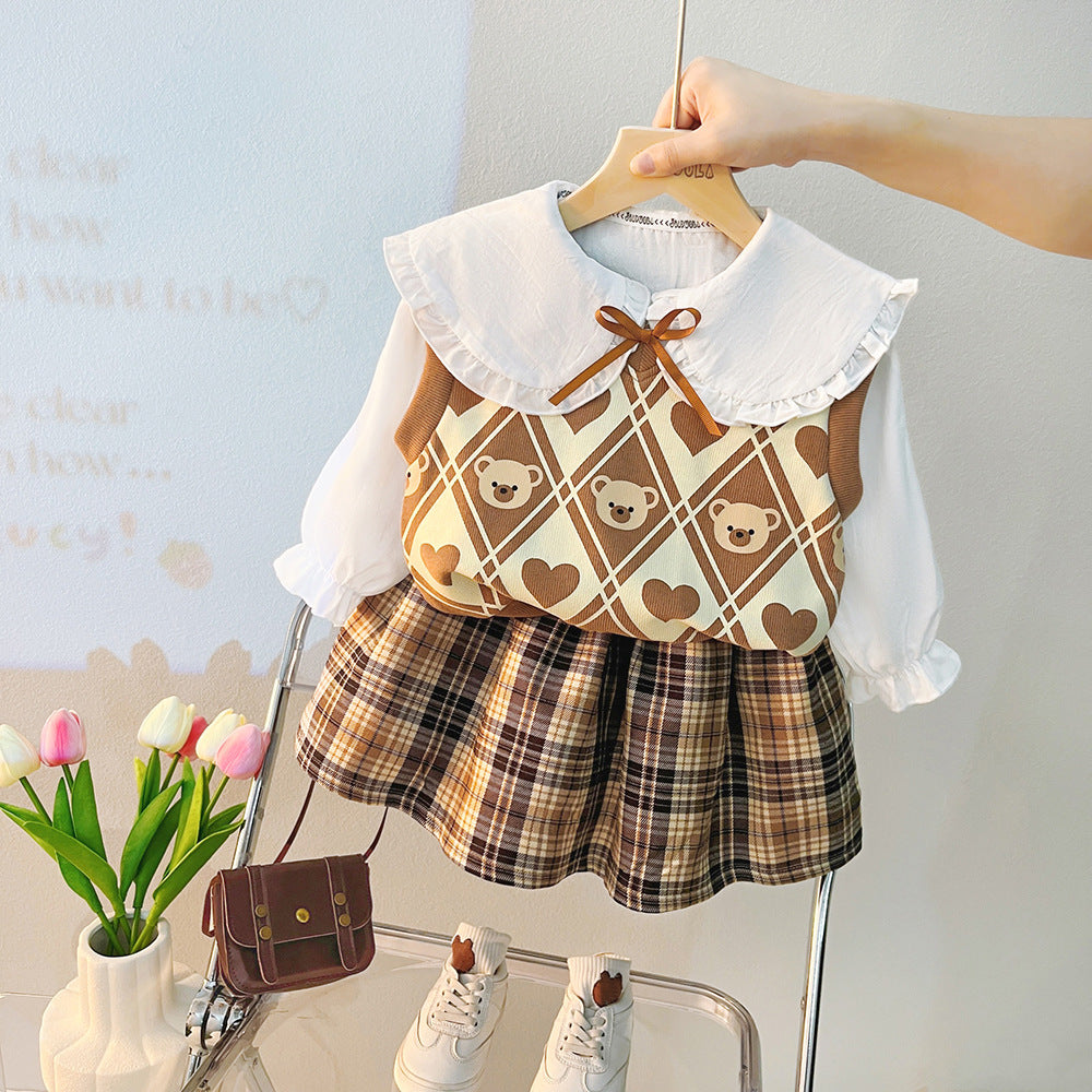 A girls' suit, spring and autumn children's foreign style, sweet, fashionable and cute animal skirt, three-piece set, wholesale from the source manufacturer