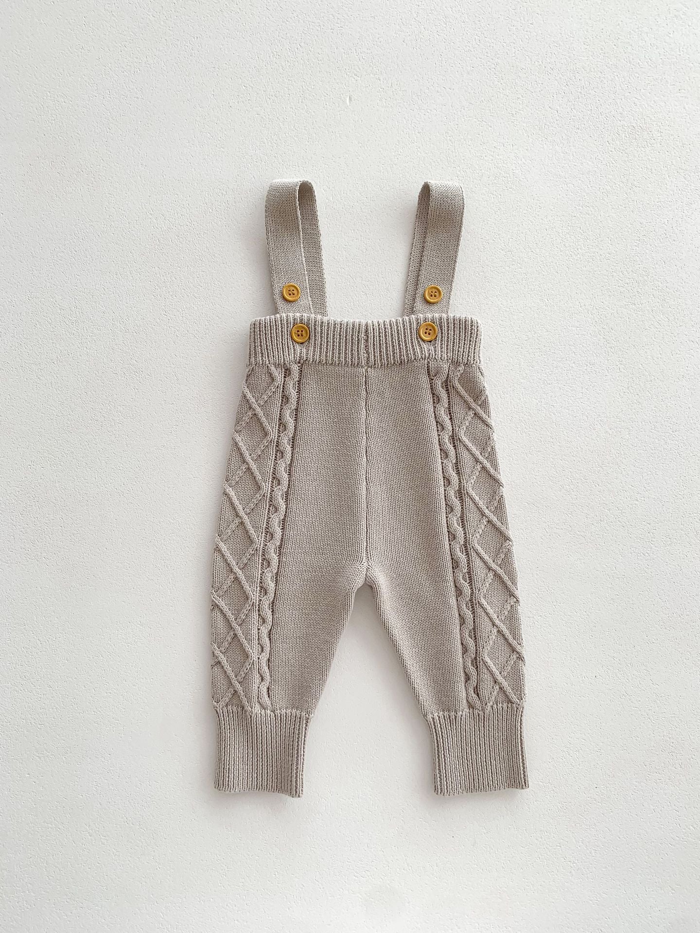 A baby Korean version autumn and winter new twist knitted overalls set boys and girls pullover sweater jumpsuit