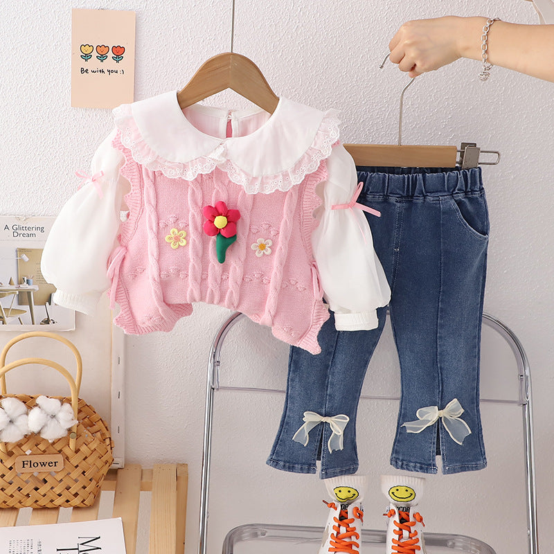 A girls autumn suit trendy new 1-4 year old baby spring and autumn lace lucky flower sweater fairy three-piece set