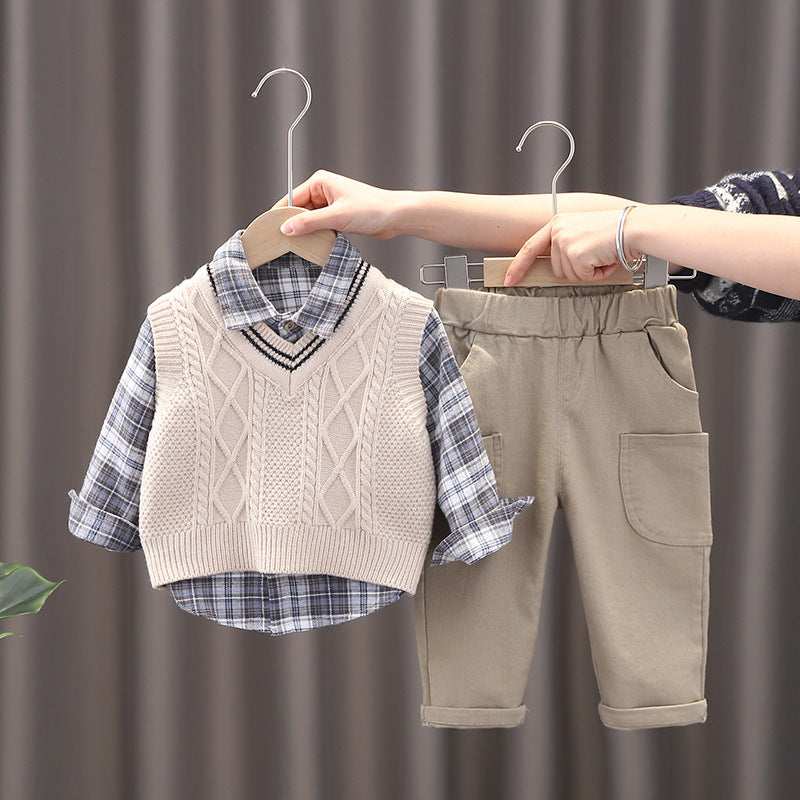 A boy sweater vest set of three 2024 spring and autumn new handsome boy baby spring Korean children&#039;s suit wholesale 0.3KG