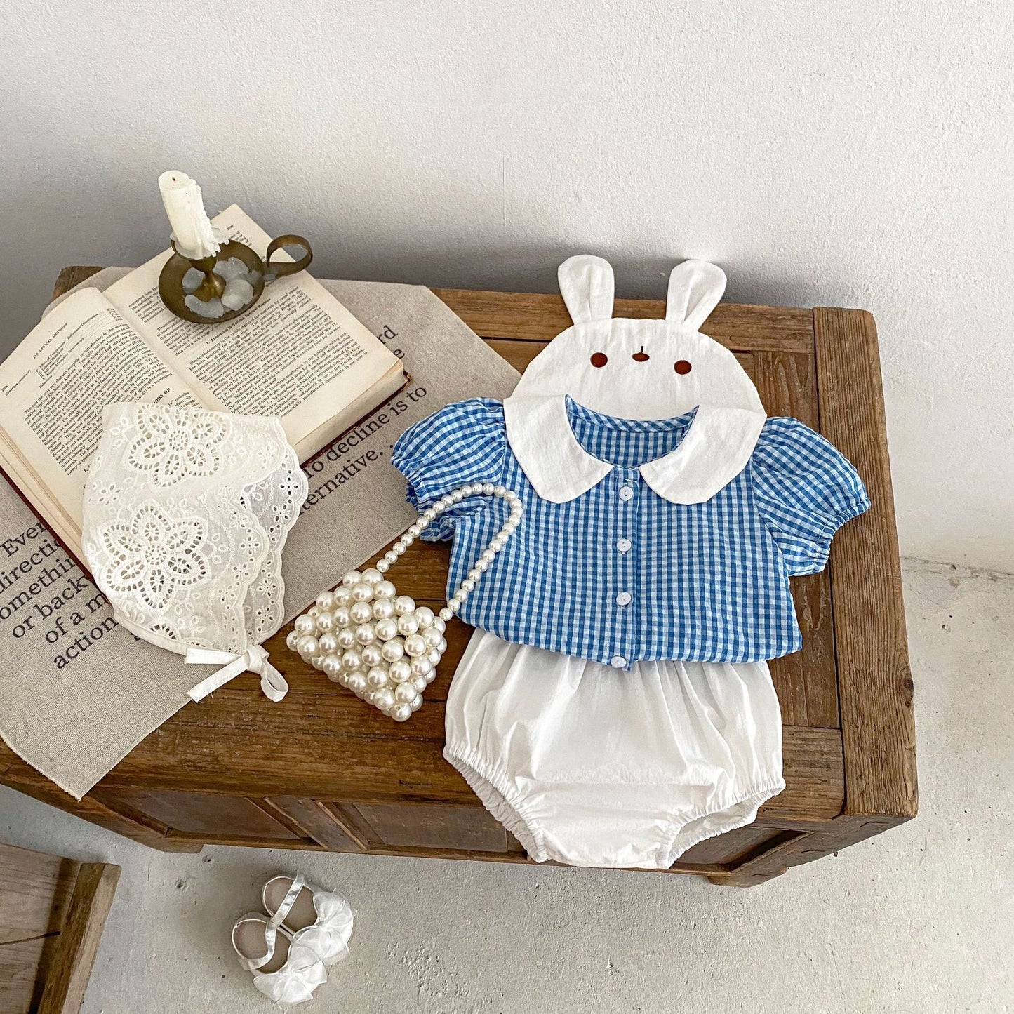 Conjunto de 2 piezas de top a cuadros con cuello de muñeca de conejo para bebés y niñas pequeñas de verano de 2024 + pantalones de pan versátiles 