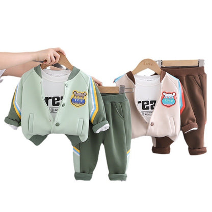 A new bear boys baseball jersey casual bottom shirt fashion printed trousers three-piece set wholesale from the source manufacturer