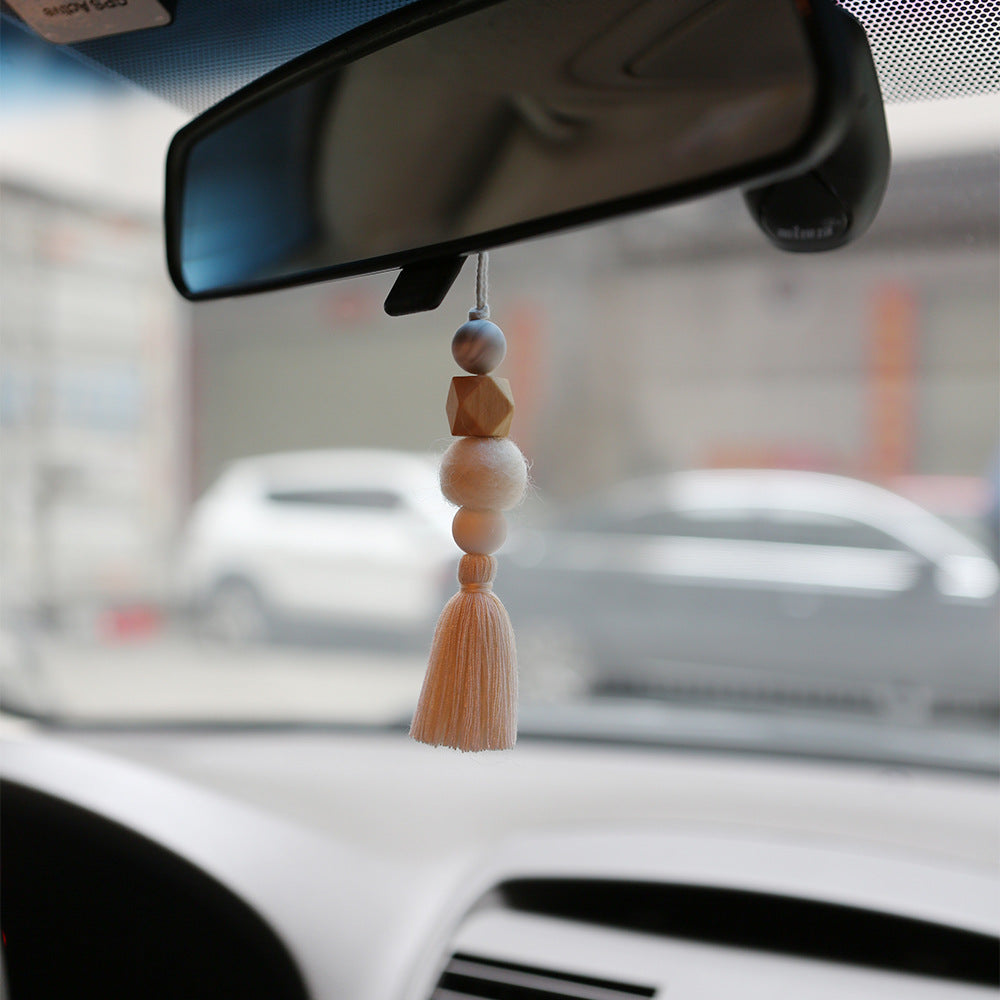 A perfume fragrance expanding car pendant Silicone bead wood bead felt ball cotton thread tassel creative hand woven car pendant