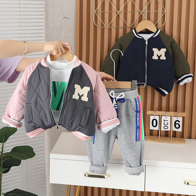 A Boys' fashion suit New baby foreign style autumn and winter three-piece set Spring, autumn and winter 1-5 year old children's clothes trend