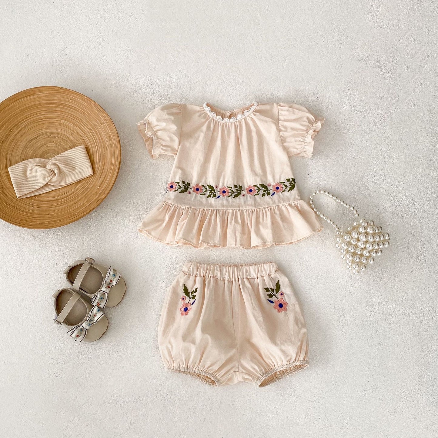 A 2024 Summer Baby Baby Flower Embroidered Round Neck Short Sleeve Shirt+Small Fresh Loose Shorts 2-piece suit