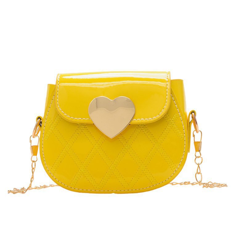 Bolso de hombro con cierre de corazón de melocotón de seis colores, funda de pan suave, bolso de sillín cosido, bandolera, bolso de mujer de piel sintética, bolso de 0,11 kg 