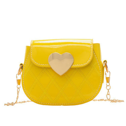 Bolso de hombro con cierre de corazón de melocotón de seis colores, funda de pan suave, bolso de sillín cosido, bandolera, bolso de mujer de piel sintética, bolso de 0,11 kg 