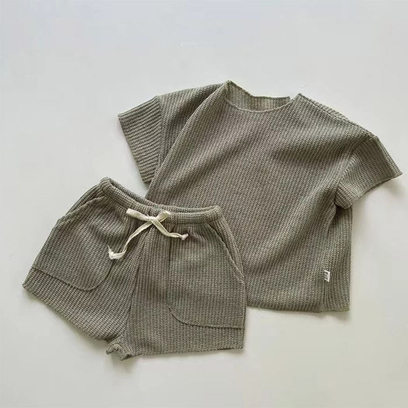 A Korean version of baby clothing fashion casual short-sleeved loungewear set baby loose knitted sports cover two-piece set