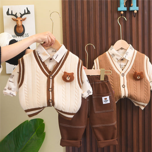 A fashionable spring clothes new children's Korean version fried, street vertical strip three-dimensional bear head vest long sleeve three-piece set manufacturer wholesale