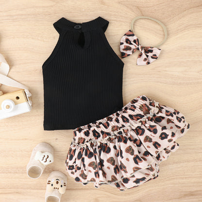 Europe and the United States foreign trade children&#039;s wear girls hanging neck solid color shirt leopard bow shorts suit. 0.2kg