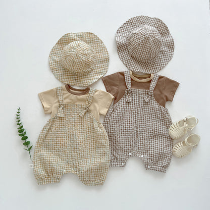 A children&#039;s summer Korean plaid bib suit ins baby boy and girl baby round neck T-shirt two-piece hat