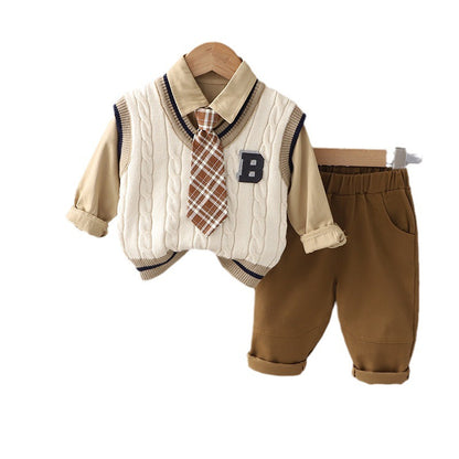 A Boys College style knitted vest with bow tie three-piece set, factory wholesale autumn set, foreign style fashionable model