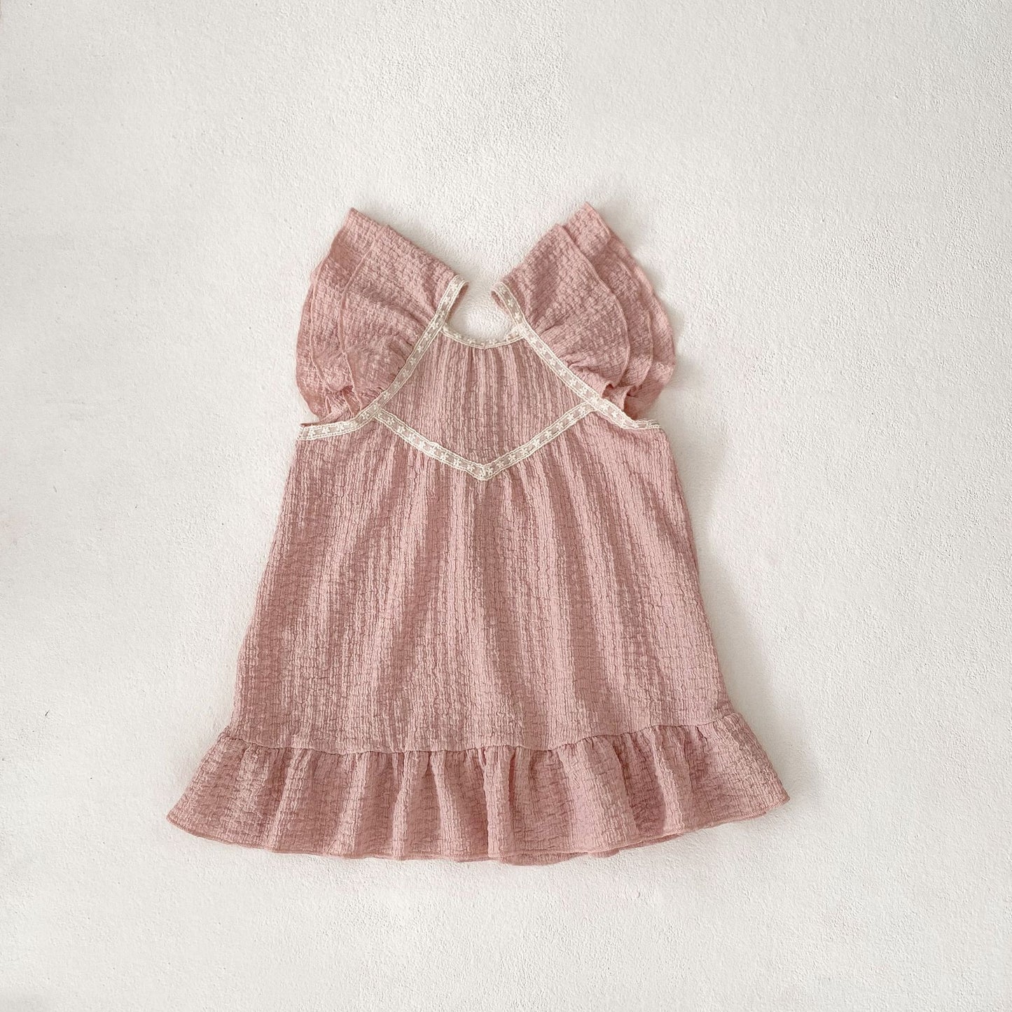 Un nuevo atuendo de hermana para niña de verano 2024, vestido dulce, lindo vestido de manga doble volador para niños, falda con orugas Hayi 