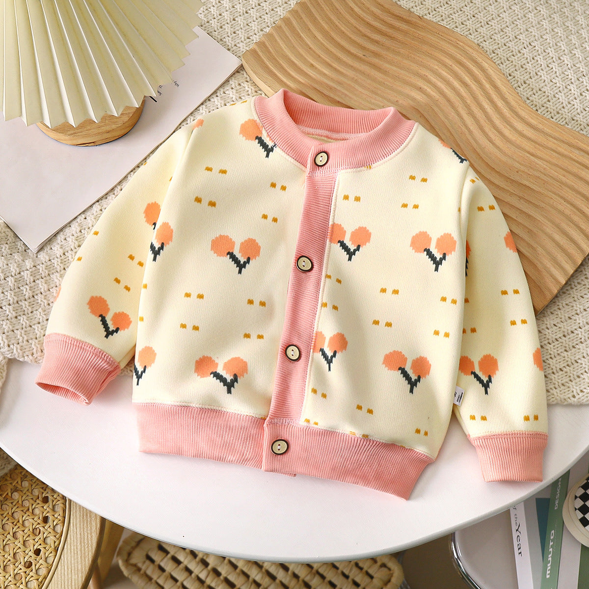 A 2024 autumn and winter new children's versatile knitted jacket boys and girls baby warm cardigan thickened outerwear sweater