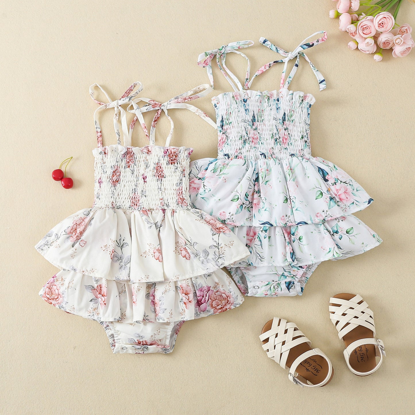 In summer, the new baby girl&#039;s sweet wind plays the role of corset, broken flower sling, sleeveless skirt and khaki 0.12kg