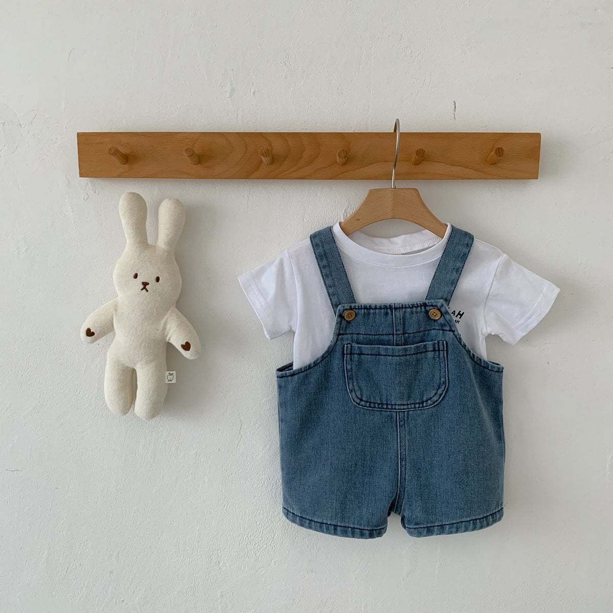 Boys and Girls Korean Spring/Summer New jumpsuit with baby trend denim strap set for children's casual shorts 0.25kg