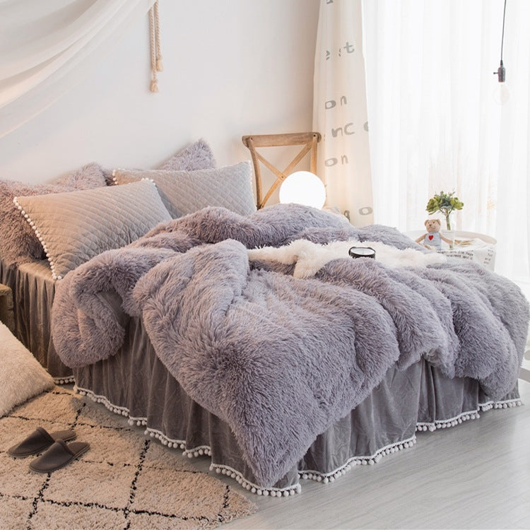 A Autumn and winter thickened warm mink velvet bed skirt four-piece crystal velvet princess wind long hair double-sided velvet bedding