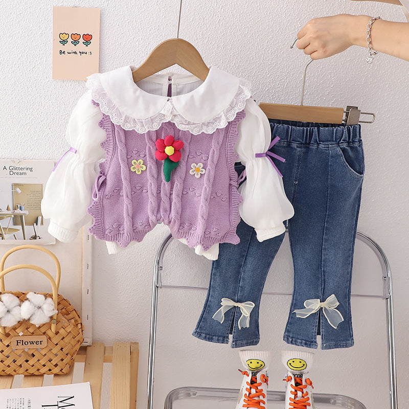 A girls autumn suit trendy new 1-4 year old baby spring and autumn lace lucky flower sweater fairy three-piece set