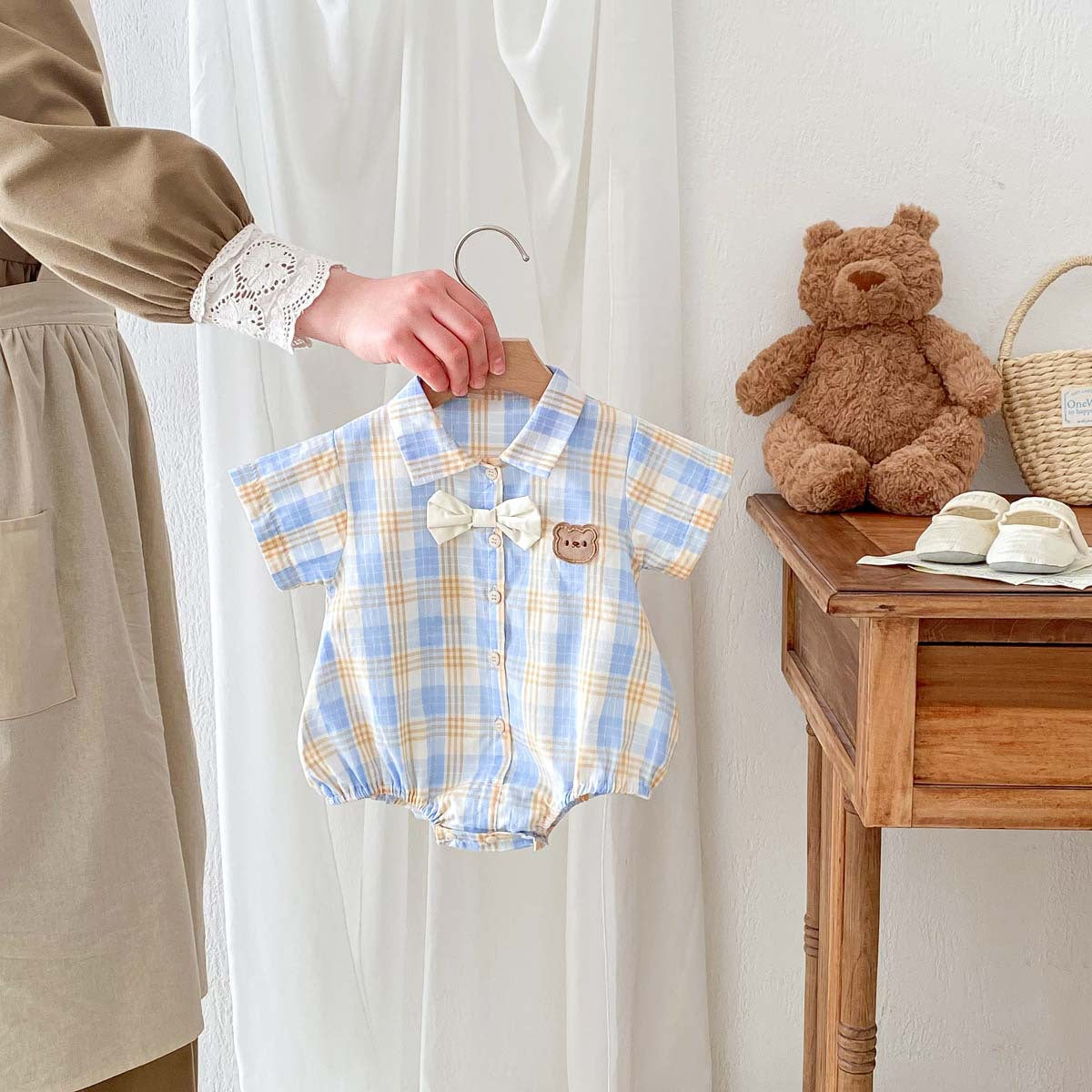 A 2024 Baby Boys Sweetheart Summer Baby Clothing Cute Little Bear Checkered Short Sleeves One Piece Pack Fart Sweetheart Siblings