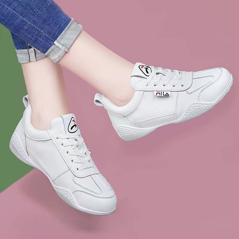 Foreign trade small white shoes, women's shoes with leather surface, sports and leisure flat soles, Korean version, fashionable soft soles, lightweight single shoes, and sports shoes for distribution