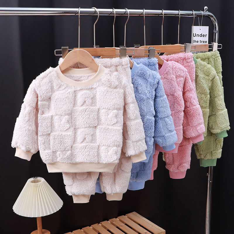 A Children's flannel pajamas set Boys and girls Korean version of warm and thickened loungewear Baby fleece clothes set