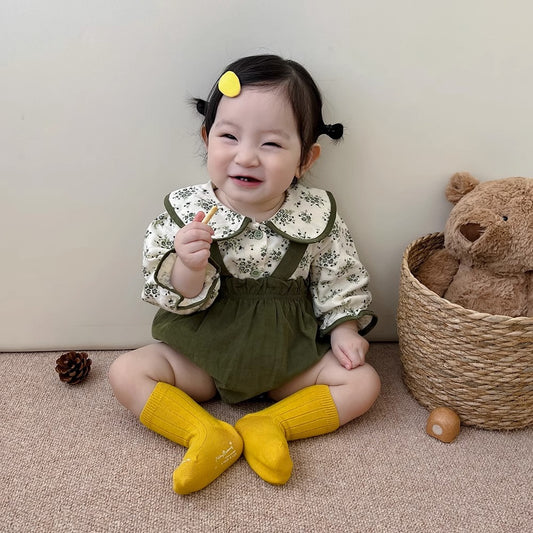 Traje de bebé nuevo estilo occidental coreano ropa de muñeca bebé camisa floral top con tirantes bolsa pantalones pedo traje de dos piezas 