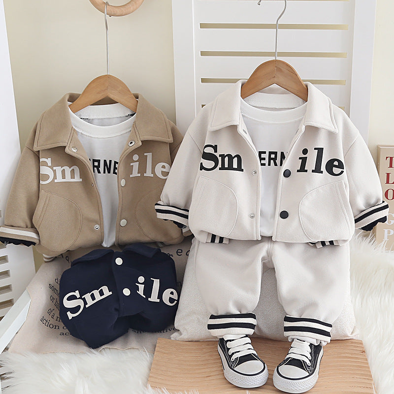 A new children's boys and girls autumn suit new men's and women's fried street baby tooling casual three-piece set