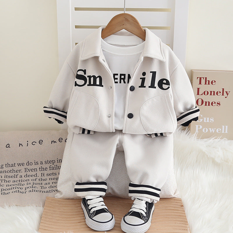 A new children's boys and girls autumn suit new men's and women's fried street baby tooling casual three-piece set