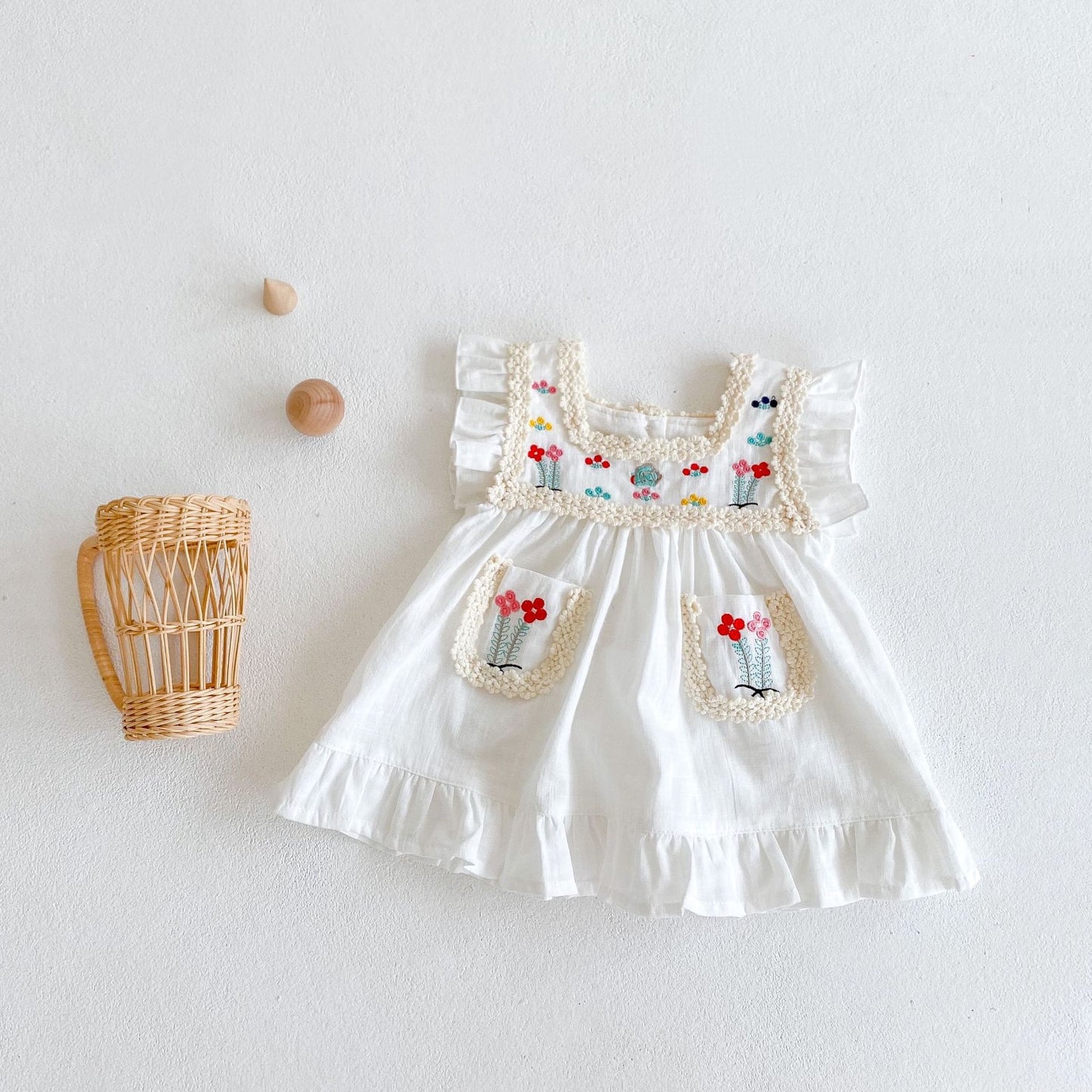 A ins 2023 summer new girl baby embroidered thin dress baby 0-3 years old white dress princess dress