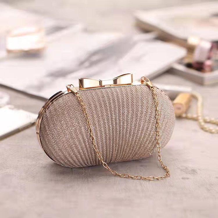 A Canli New Fashion Pleated Butterfly Goose Egg Dinner Bag Oval Clutch Bag Banquet Party Dress Chain Bag