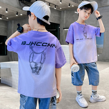 Una camiseta de manga corta de verano para niños de algodón, versión coreana de la nueva moda de verano para niños holgada y cómoda, venta al por mayor. 